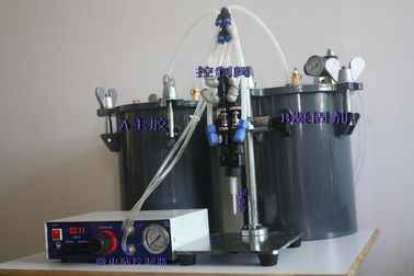 ชนิดใหม่ VS-400 400 * 400cm ความแม่นยำสูง 3 Axi อัตโนมัติเรซิ่น Dispenising หุ่นยนต์