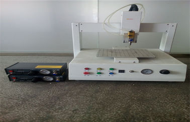 ความเร็วสูงแม่นยำ 3 แกนกาวจ่ายเครื่อง AC110 220V 300W